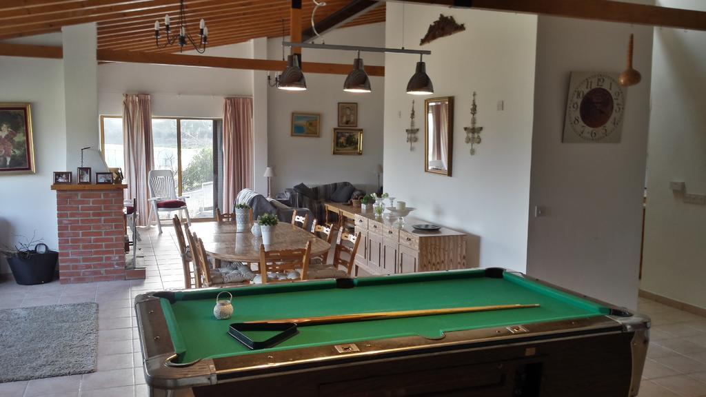 Villa In Moniatis Pokoj fotografie