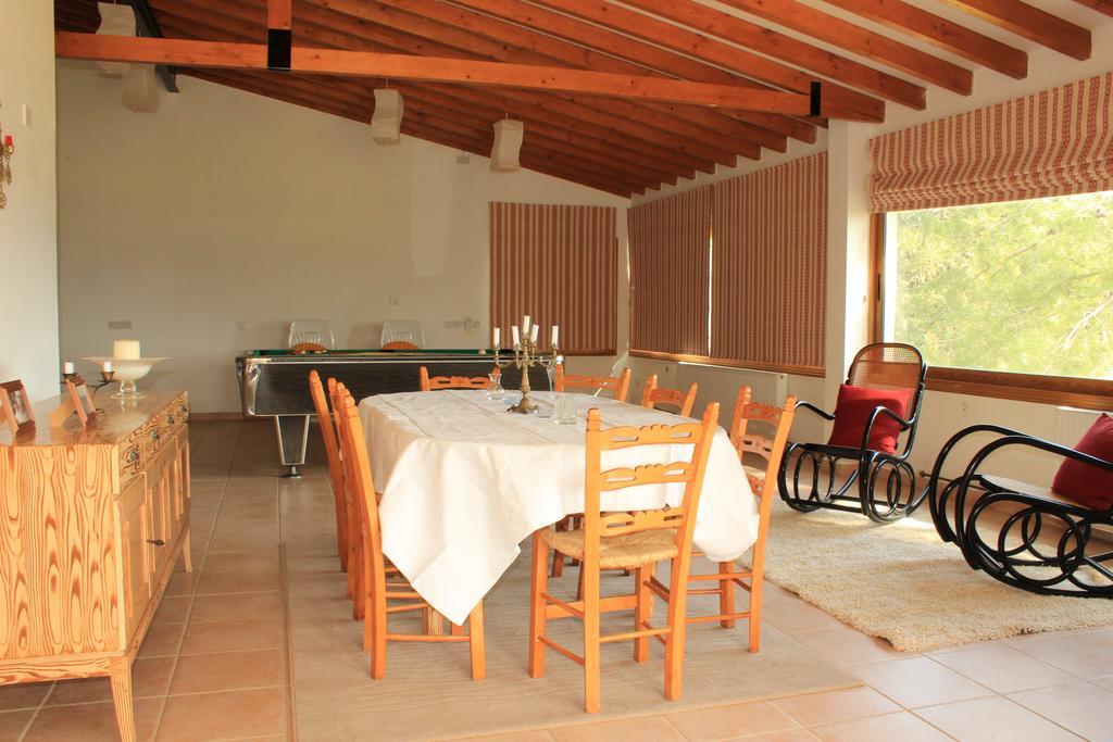 Villa In Moniatis Pokoj fotografie